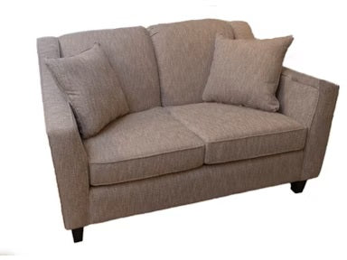 1439 Loveseat