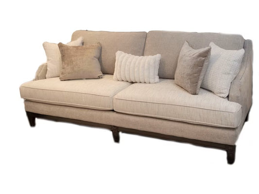 6251 Sofa